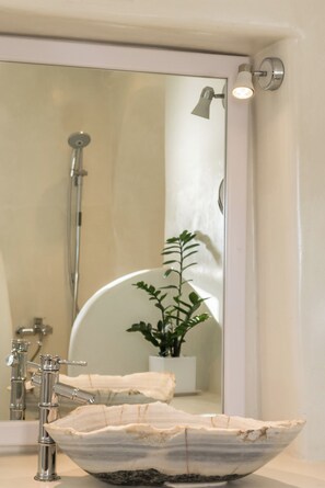 Hair dryer, towels