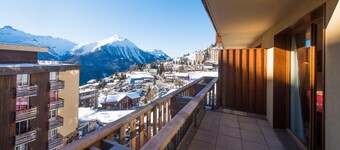Apartment in Orcières with Ski Slope Access