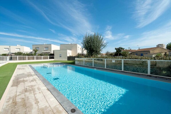 Pool - Coastal Comfort in Valras-Plage (Valras-Plage)