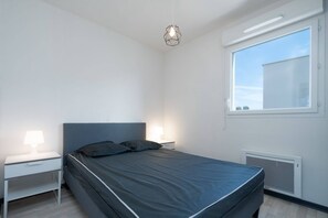 3 bedrooms, iron/ironing board