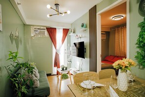 Apartamento, 1 quarto, acessível, sacada | Sala de estar
