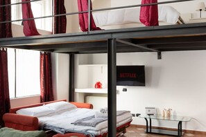 1 habitación, tabla de planchar con plancha, wifi y ropa de cama