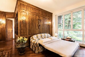 1 bedroom, WiFi, bed sheets - Klimt - Jacuzzi 5 Star - Luxury Design Apartment (Milano)
