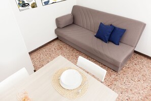 Living area - Picasso - Spacious Exclusive Apartment (Milano)
