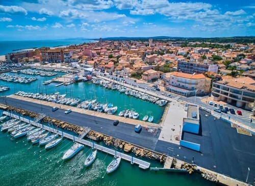 Spacious Stay by Sérignan Sea