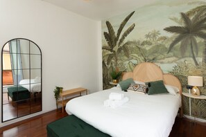 1 bedroom, bed sheets
