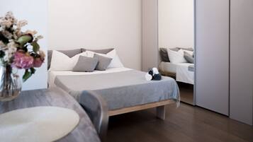 1 camera, Wi-Fi, lenzuola