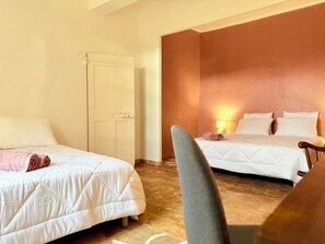 6 bedrooms, iron/ironing board, travel crib, free WiFi