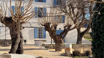 Enceinte de lâhĂ©bergement