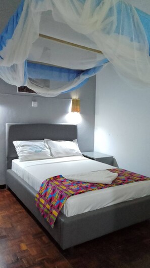 6 camere, ferro/asse da stiro, Wi-Fi, lenzuola