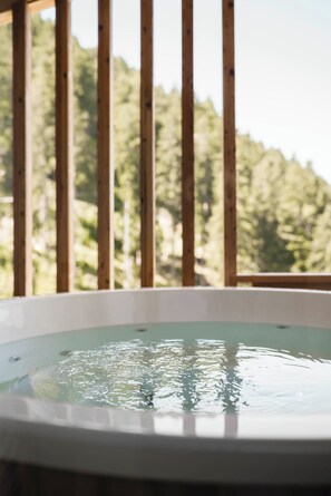 Coffres-forts dans les chambres, rideaux occultants