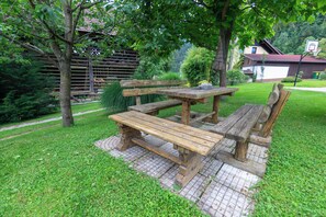 Ulkoruokailutilat