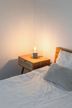2 bedrooms, in-room safe, iron/ironing board, free WiFi