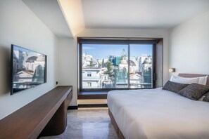 Kamar Quadruple Keluarga | Seprai premium, bantalan ekstra lembut, minibar, dan brankas