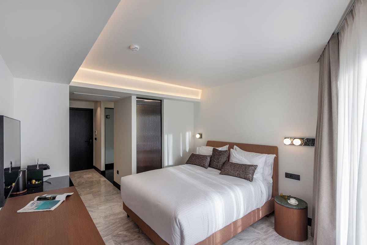 Doppia Comfort, balcone | Biancheria da letto di alta qualità, materassi a doppio strato, minibar