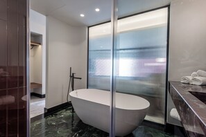 Junior Studio Suite, Balcony | Deep-soaking bathtub - L'Avventura Suites  (Athens)
