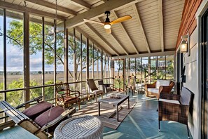 Interior - Hot Tub & Grill | Folly Marsh House (Folly Beach)
