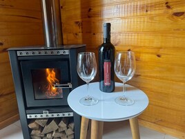 Televisión de pantalla plana, chimenea