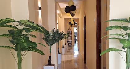 Hotel Grand Arya