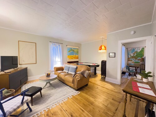 A Charming Door County Condo in the heart of Sturgeon Bay