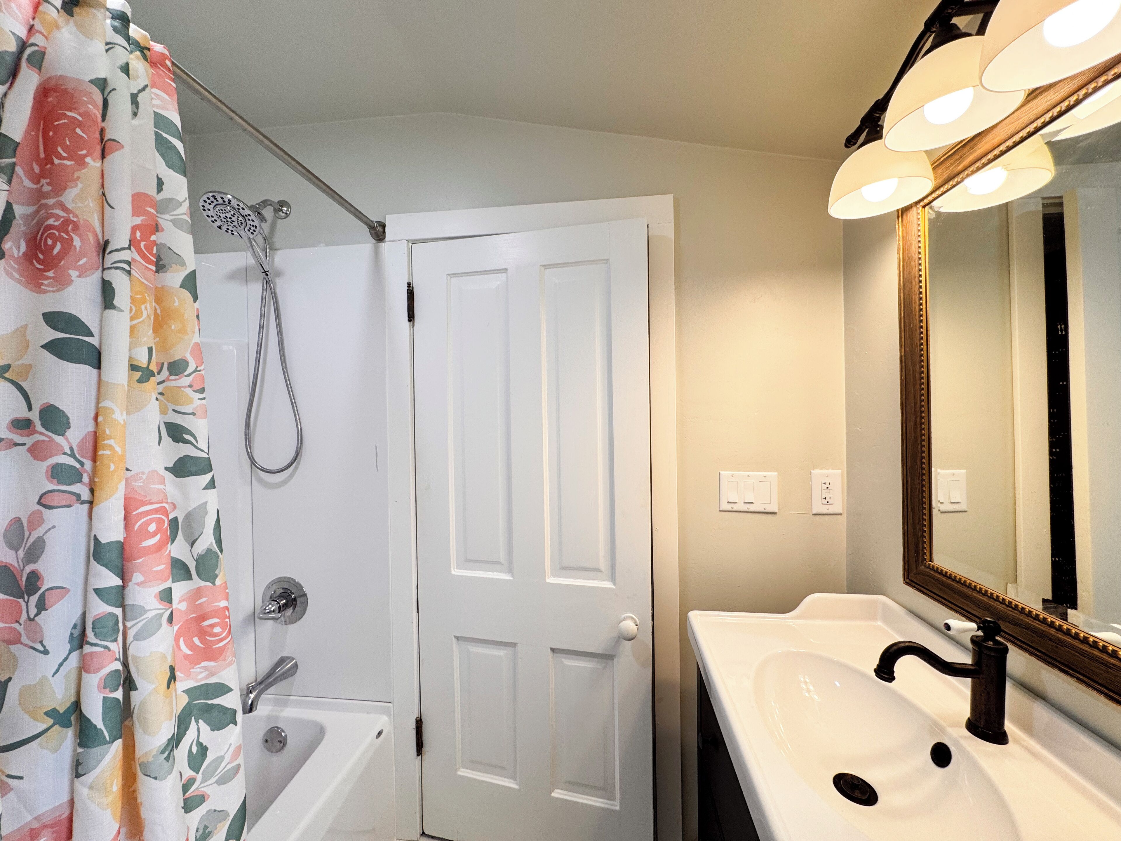 Hair dryer, towels
