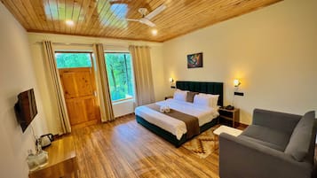 Bureau, fer et planche à repasser, Wi-Fi gratuit