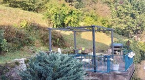 Outdoor dining - Self-catering apartment near Épinal, Remiremont, and 30 min from Gérardmer (Pouxeux)