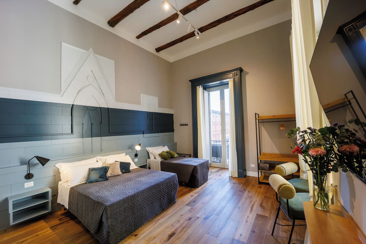 1 bedroom, in-room safe, desk, blackout curtains