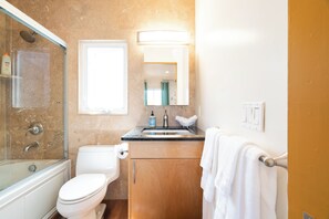 Hair dryer - Perfect Beach Studio:  Full Kitchen, bath, steps from the ocean boardwalk, AC/Heat and parking. (San Diego)