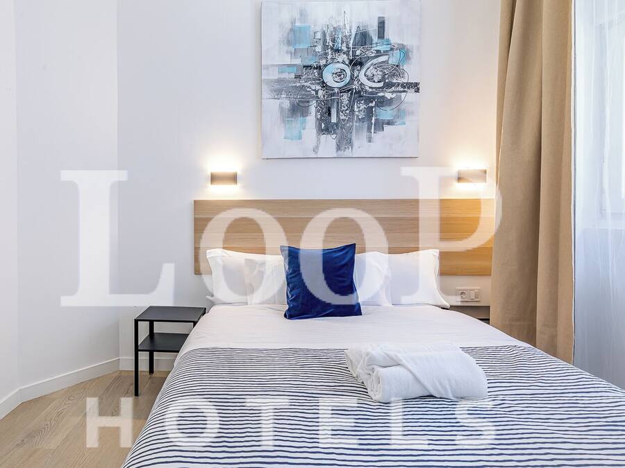 Basic Double Room | Desk, free WiFi, bed sheets