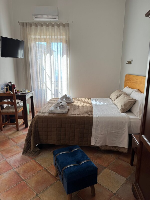 1 bedroom, WiFi, bed sheets - The Stairways of Downtown Agrigento (Agrigento)