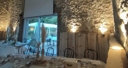 La Source de nos Racines : GĂźte de caractĂšre