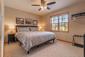 4 dormitorios, tabla de planchar con plancha, wifi gratis y ropa de cama