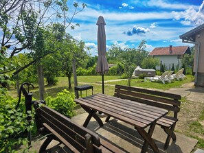 House, 3 Bedrooms, Smoking, Private Pool | Outdoor dining