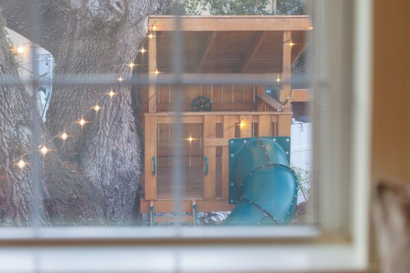 Interior - Chic & Spacious SoHo Retreat Near Downtown & UT (Tampa)