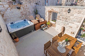 Restauration extérieure