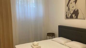 1 bedroom, free WiFi, bed sheets