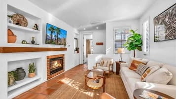 TV, fireplace, offices
