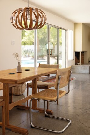 تناول الطعام