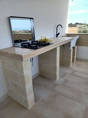 Interior - Attic room with sea view 1 km from Puntasecca (Kaukana)