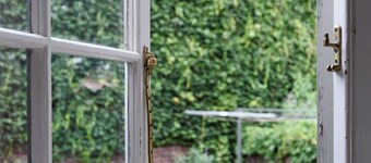 Inner city 1940s town house