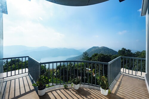 Avadale Idukki - Stag Groups Not Allowed