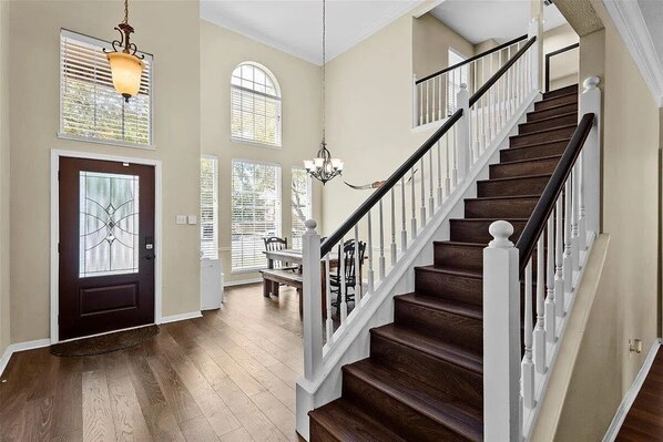 Interior - Grand, Prestigious Golf Villa: 4BR Games, DJ Booth (Austin)