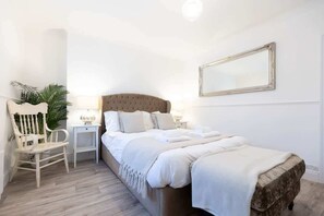 3 bedrooms, iron/ironing board, travel crib, WiFi