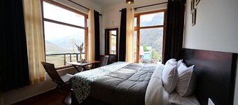 The Bulevar - Alpine