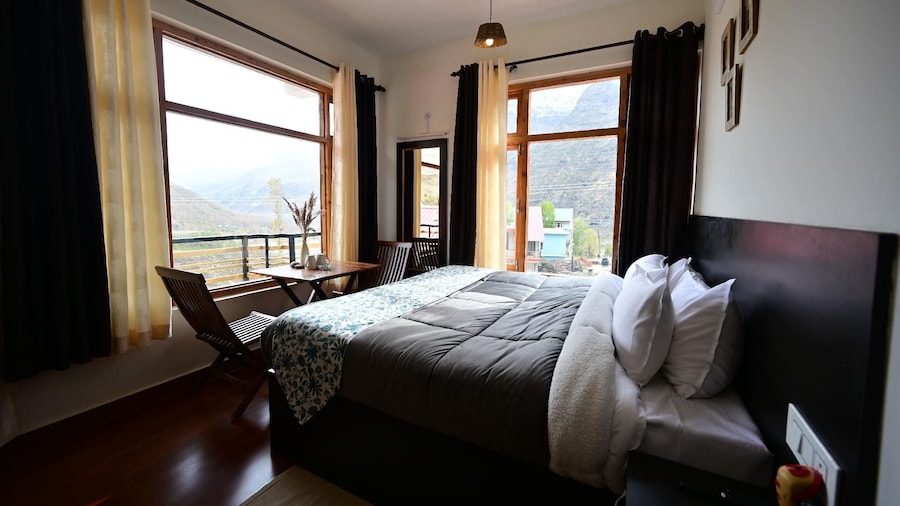 The Bulevar - Alpine