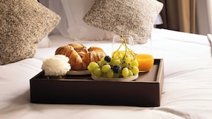 Apartment | 1 bedroom, laptop workspace, bed sheets - Palais Bourbon Hotel - Room 23 - 2P - Invalides (Paris)
