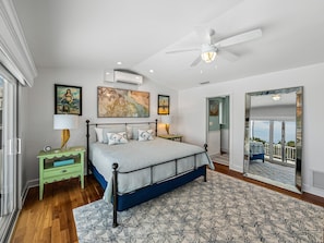 4 habitaciones, escritorio, tabla de planchar con plancha y wifi gratis 