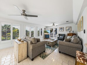 TV, offices - Experience luxury at H-821 Belcher, a spacious 4-bedroom home in Boca Grande! (Boca Grande)