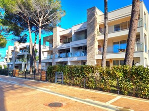 Exterior - SanPietro Holiday Homes 295 (Gjiri Lalzit)